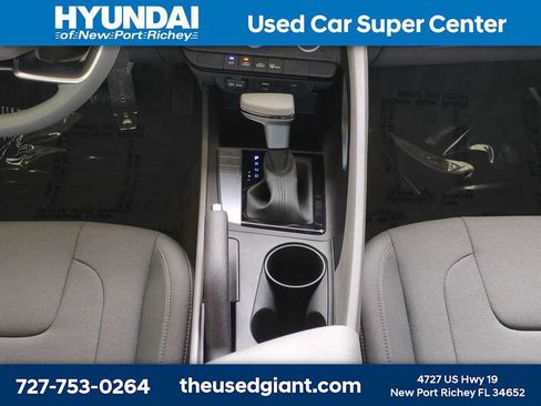 Used 2025 Hyundai Elantra SE FWD image 19