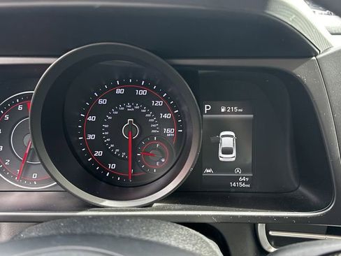 Used 2023 Hyundai Elantra SE FWD image 20