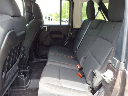 Used 2021 Jeep Wrangler Unlimited Rubicon AWD/4WD image 15