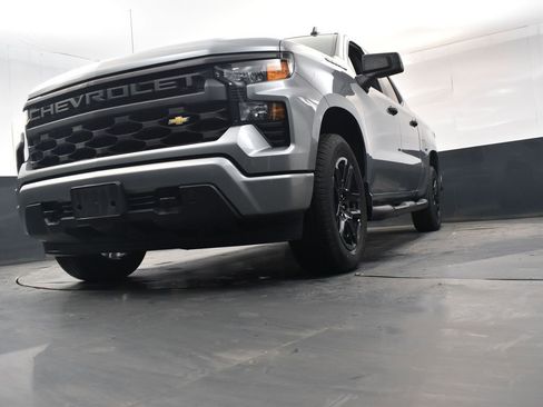 Used 2024 Chevrolet Silverado 1500 Custom image 19