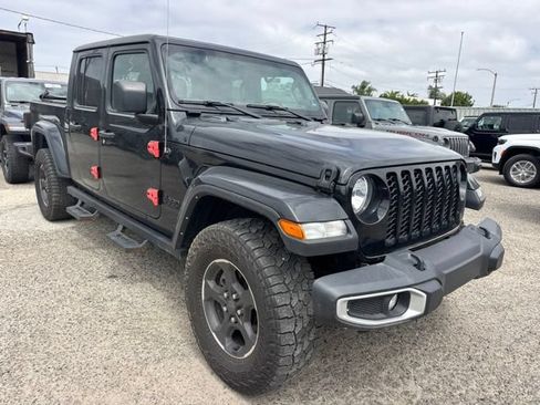 Used 2022 Jeep Gladiator Sport AWD/4WD image 3
