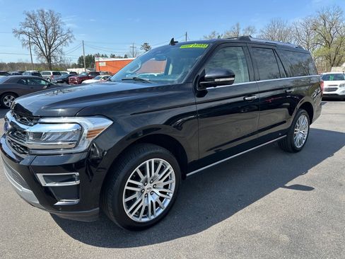 Used 2024 Ford Expedition Max Limited AWD/4WD image 7