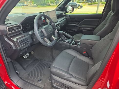 Used 2025 Toyota 4Runner TRD Sport Premium AWD/4WD image 11