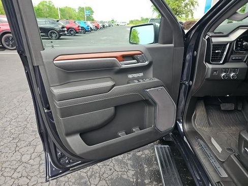 Used 2023 GMC Sierra 1500 Denali w/ Denali Reserve Package image 13