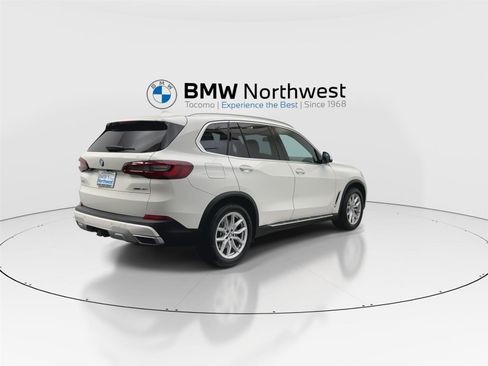Used 2022 BMW X5 xDrive40i image 3