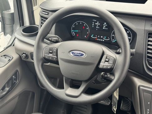 New 2025 Ford Transit 250 148 Medium Roof image 19