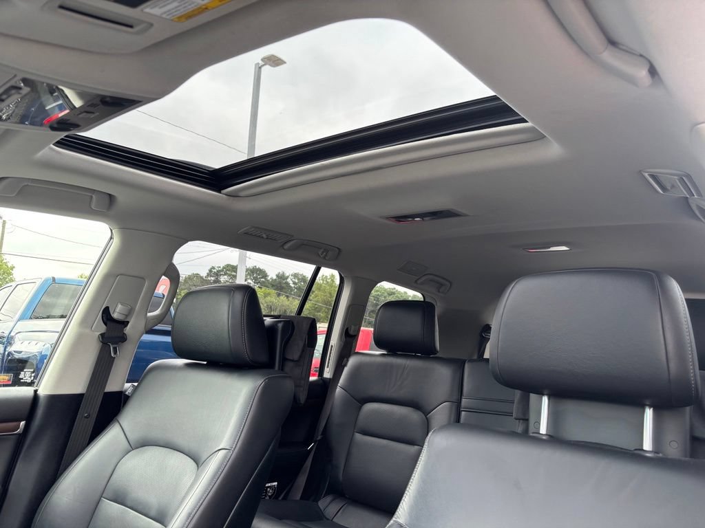 Used 2017 Toyota Land Cruiser AWD/4WD image 32