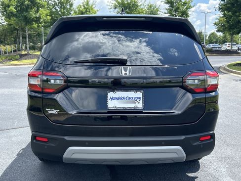 Certified 2025 Honda Pilot EX-L image 8