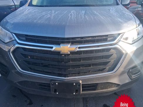 Used 2020 Chevrolet Traverse LS image 1