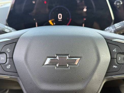 Used 2024 Chevrolet Trax ACTIV w/ Sunroof Package FWD image 28