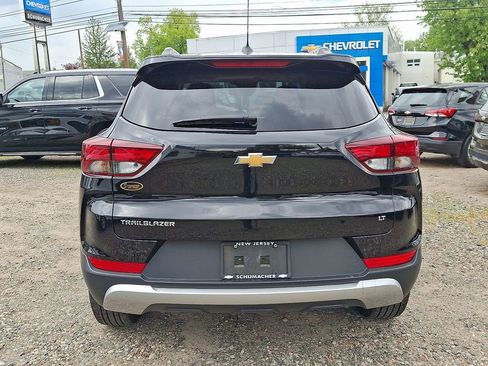 Used 2023 Chevrolet TrailBlazer LT w/ Convenience Package FWD image 6