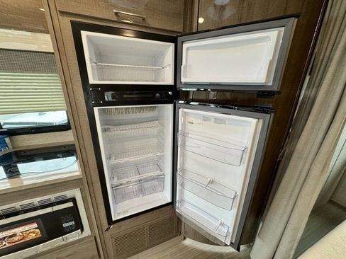 Used 2022 Mercedes-Benz Sprinter 3500 image 30