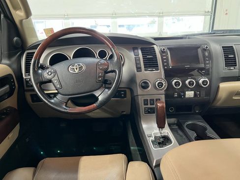 Used 2013 Toyota Sequoia Platinum AWD/4WD image 8