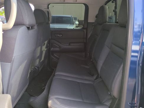 Used 2023 Nissan Frontier SV RWD image 13
