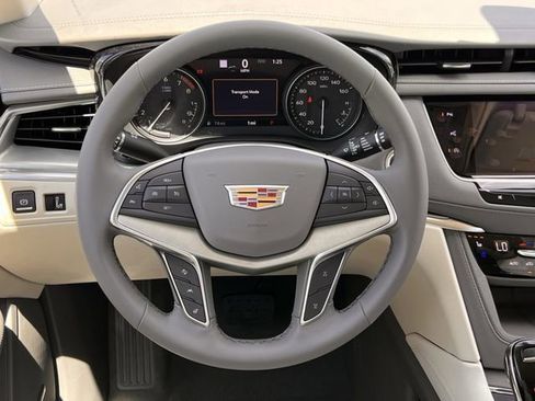 New 2026 Cadillac XT5 Premium Luxury image 11