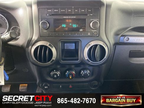 Used 2014 Jeep Wrangler Unlimited Sport image 18