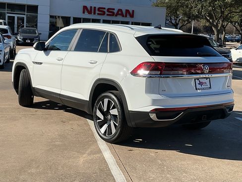 Used 2024 Volkswagen Atlas Cross Sport SE image 7