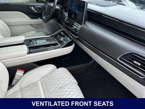 Used 2022 Lincoln Navigator L Black Label AWD/4WD image 18