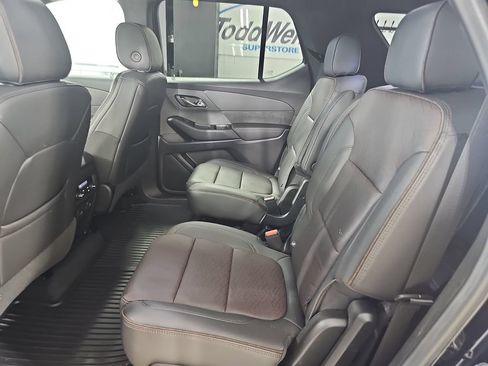 Certified 2023 Chevrolet Traverse High Country AWD/4WD image 19