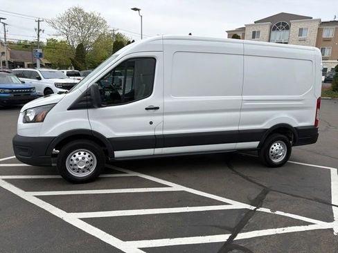 Used 2023 Ford Transit 250 Medium Roof AWD image 4
