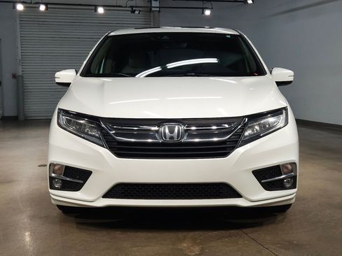 Used 2019 Honda Odyssey Elite image 2