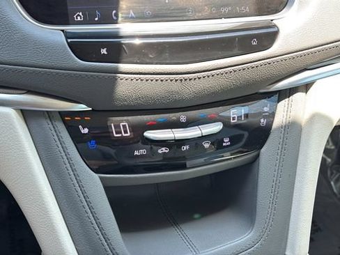 Used 2025 Cadillac XT5 Premium Luxury w/ Technology Package FWD image 31