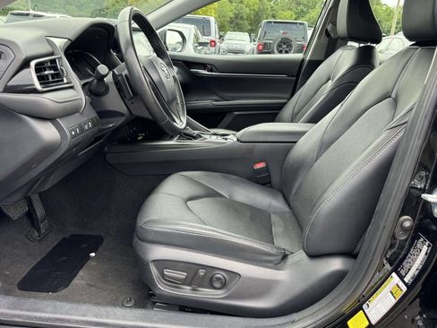 Used 2024 Toyota Camry XSE FWD image 20