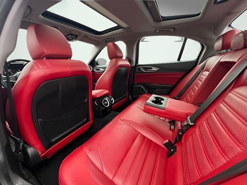 Used 2019 Alfa Romeo Giulia Ti Sport w/ Quick Order Package 22S Sport image 18