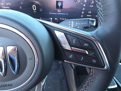 Used 2025 Buick Enclave Sport Touring image 19