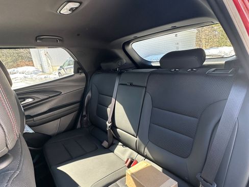Used 2023 Chevrolet TrailBlazer RS w/ Convenience Package image 14