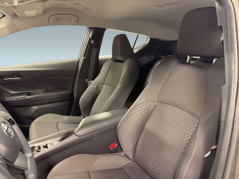 Used 2021 Toyota C-HR LE image 22