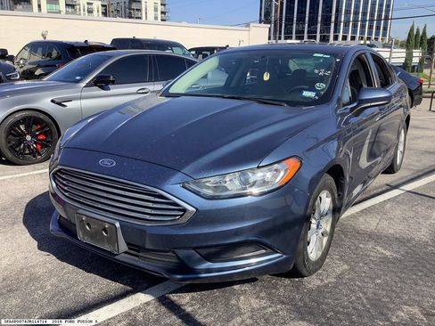 Used 2018 Ford Fusion S FWD image 4