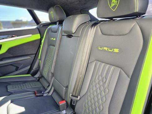 Used 2024 Lamborghini Urus S AWD/4WD image 10