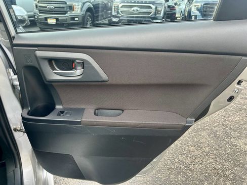 Used 2018 Toyota Corolla iM image 17