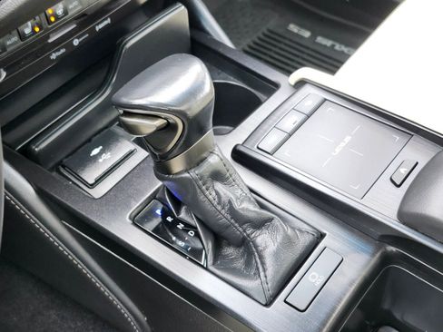 Used 2022 Lexus ES 250 w/ Premium Package image 28