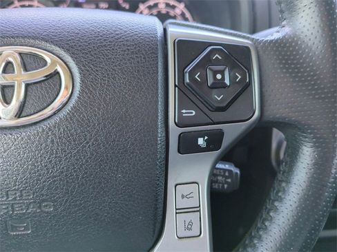 Used 2020 Toyota 4Runner SR5 image 24