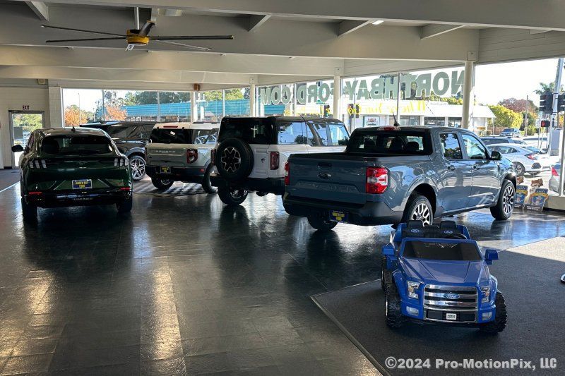 Certified 2025 Ford Explorer ST-Line AWD/4WD image 41