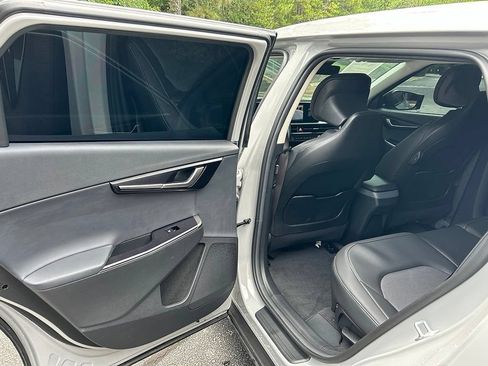 Used 2025 Kia EV6 Light RWD image 17