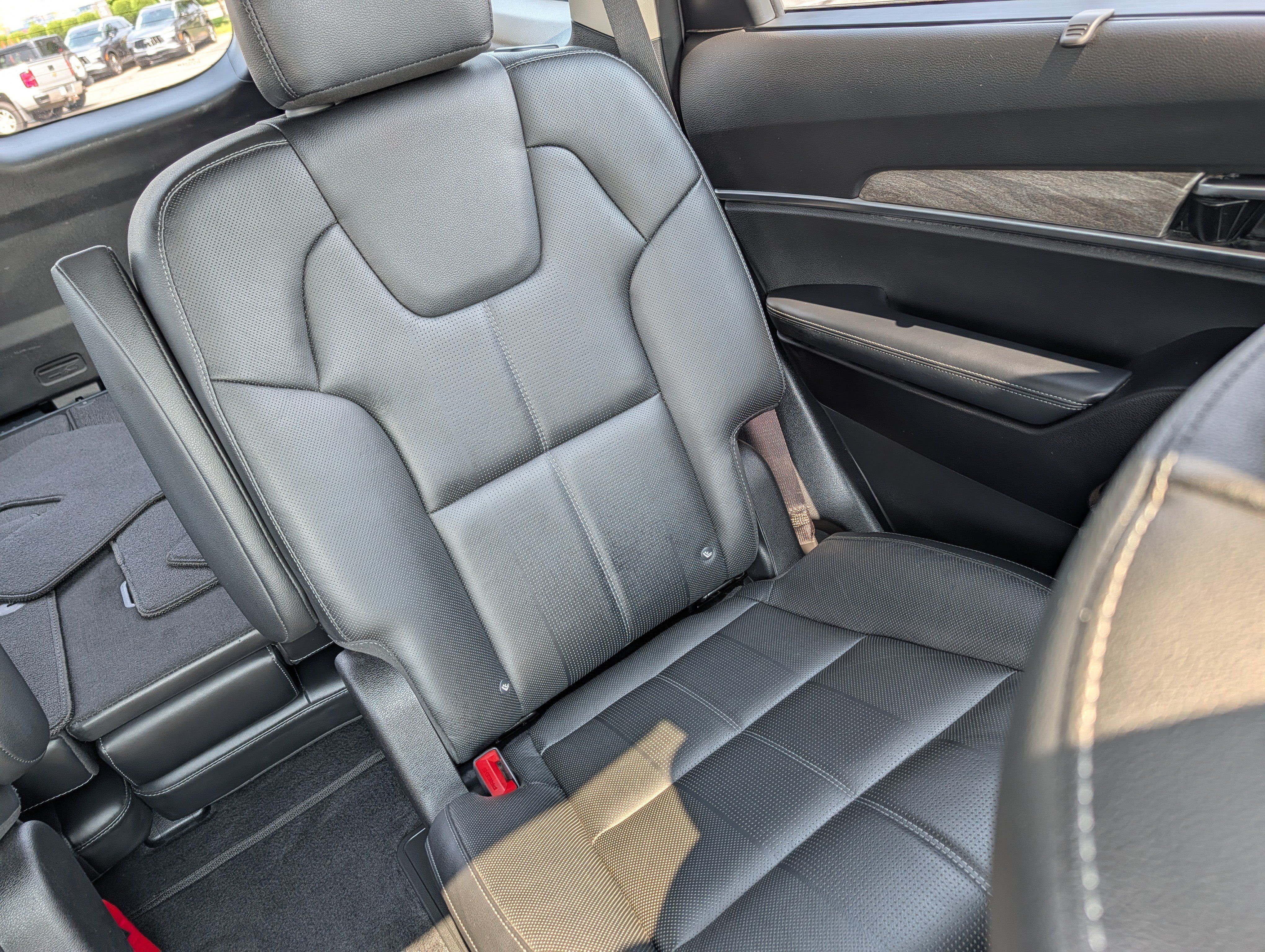 Used 2021 Kia Telluride EX w/ EX Premium Package AWD/4WD image 14