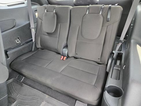 Used 2023 Ford Explorer XLT RWD image 18