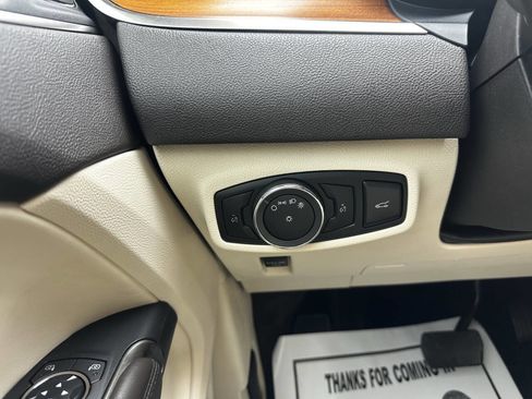 Used 2016 Lincoln MKC Reserve image 28