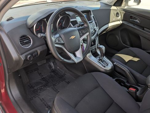 Used 2013 Chevrolet Cruze LT FWD image 16
