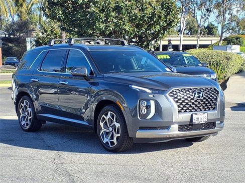 Used 2022 Hyundai Palisade Calligraphy w/ Winter Package image 7