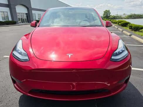 Used 2022 Tesla Model Y Long Range AWD/4WD image 18
