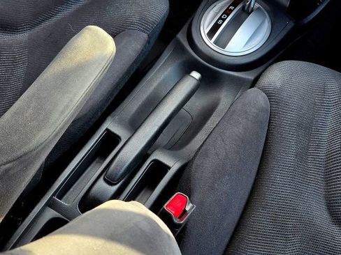 Used 2010 Honda Fit Sport image 21