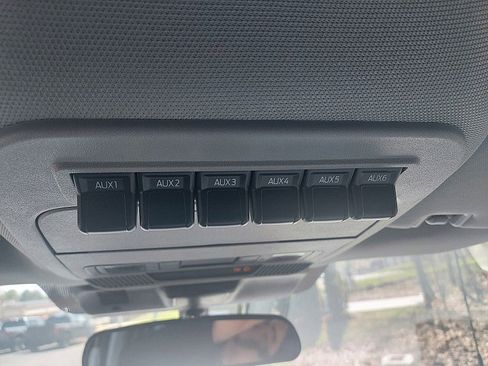 New 2026 Ford F550 4x4 Regular Cab Super Duty image 25
