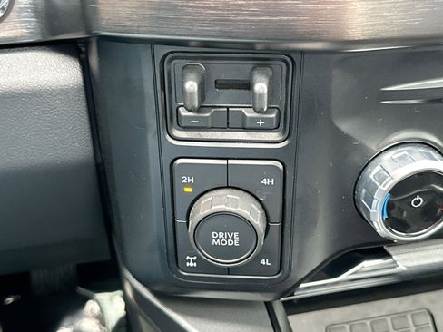 Used 2023 Ford F250 Lariat w/ Lariat Ultimate Package image 27