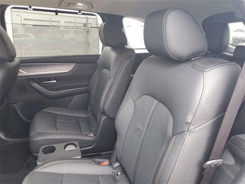 Used 2025 MAZDA CX-90 3.3 Turbo w/ Premium Sport Pkg image 12