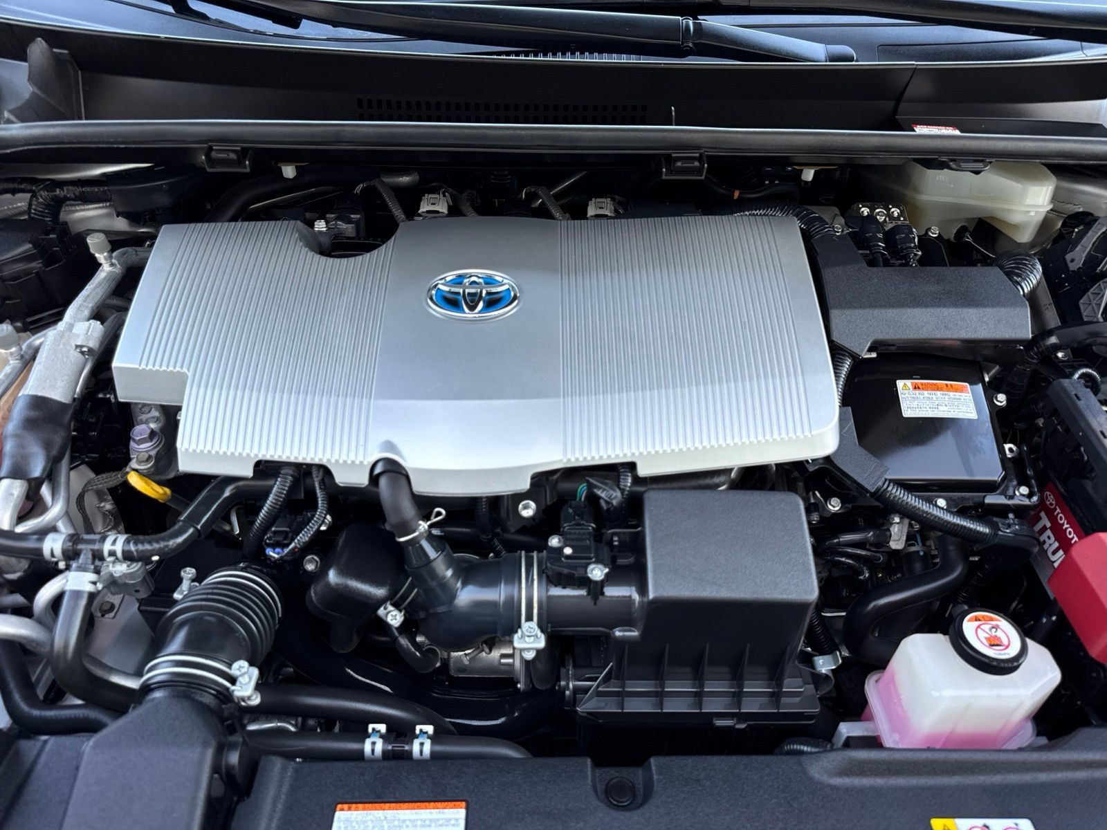 Used 2020 Toyota Prius Prime XLE FWD image 36