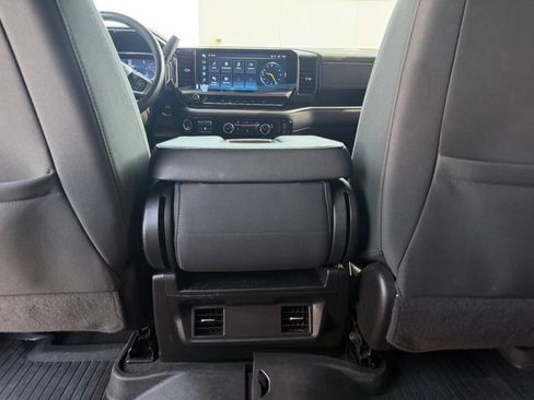 Used 2024 Chevrolet Silverado 2500 LT AWD/4WD image 26